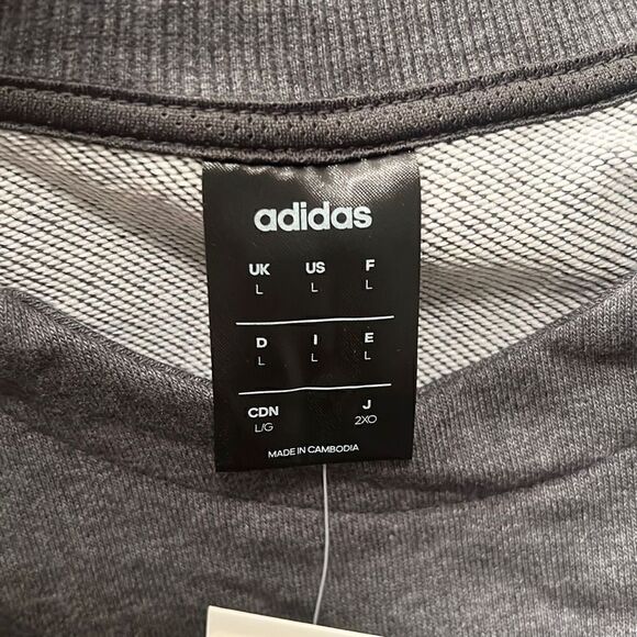 Classic Adidas Athletic Pullover  - Picture 10 of 12